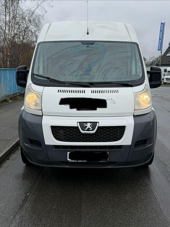 Gebraucht Peugeot Boxer 129 PS (94 kW) 2013 Weiß Van