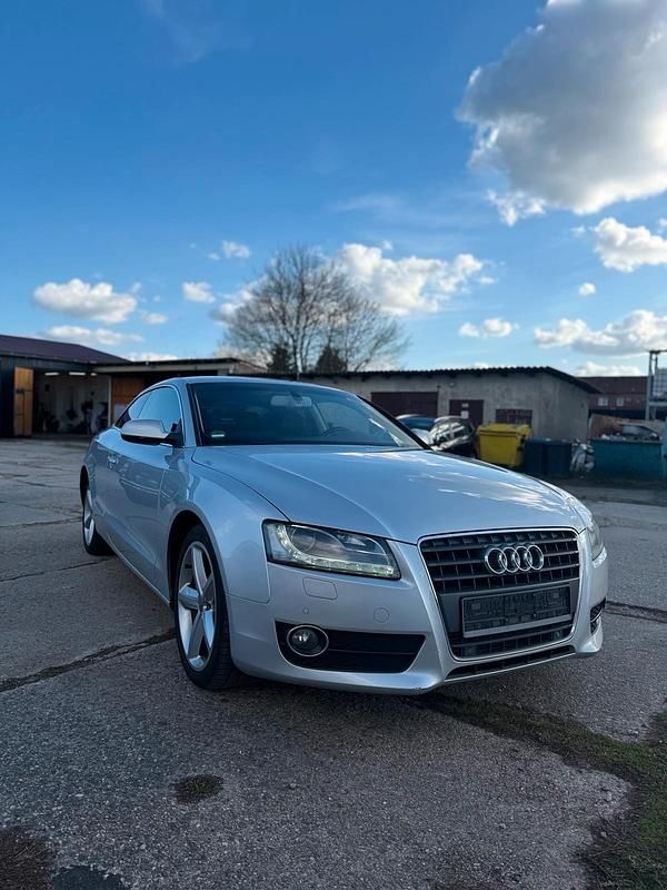 Gebraucht Audi A5 Design 211 PS (155 kW) 2010 Silber Coupé