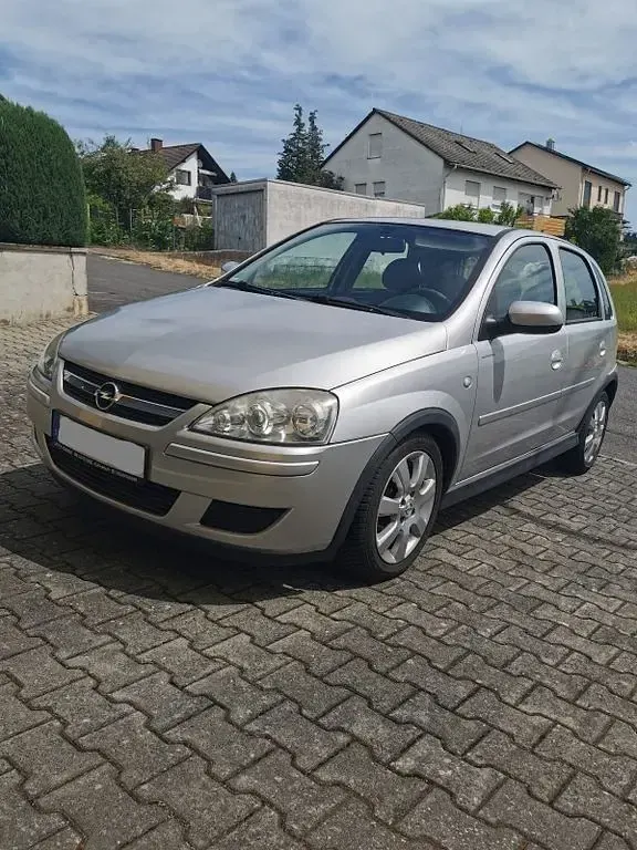 Gebraucht Opel Corsa 80 PS (58 kW) 2006 Silber Kleinwagen