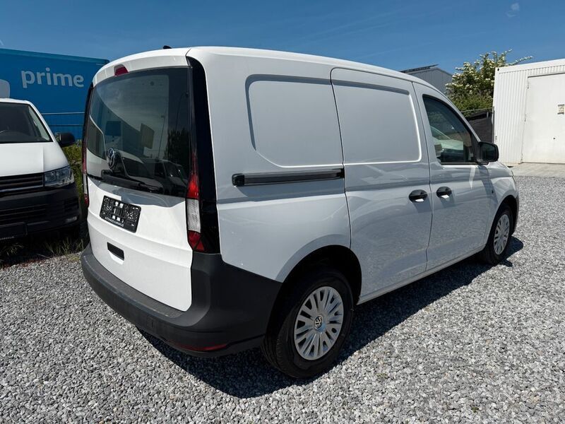 Gebraucht VW Caddy 102 PS (75 kW) 2022 Weiß Van / Kleinbus
