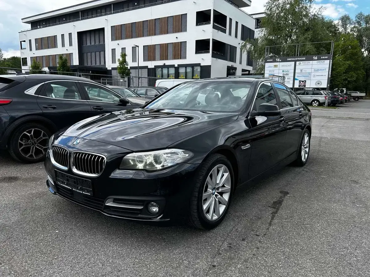 Gebraucht BMW 525 218 PS (160 kW) 2016 Black sapphire metallic Limousine