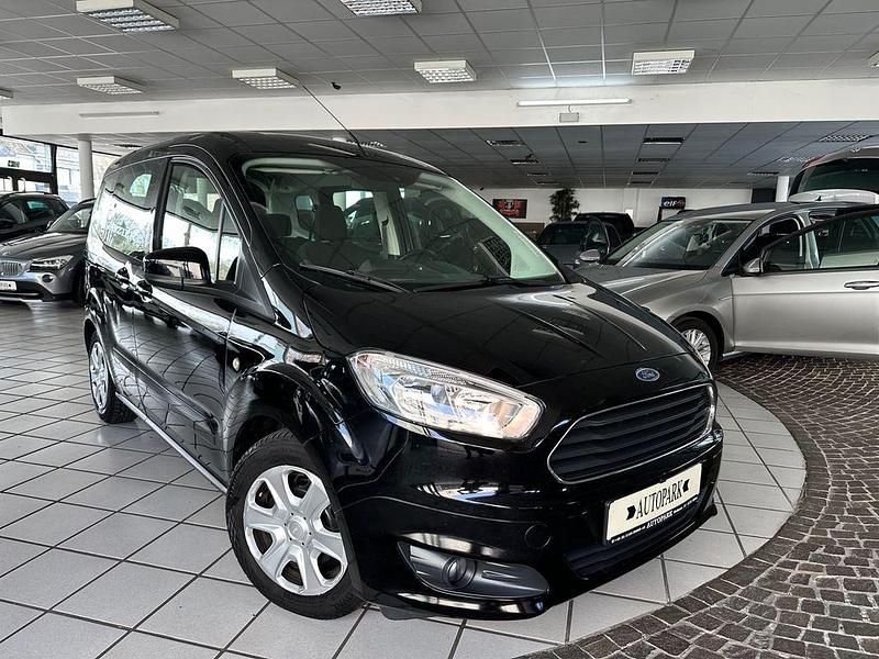 Gebraucht Ford Tourneo Courier Trend 101 PS (74 kW) 2017 Schwarz Van / Kleinbus