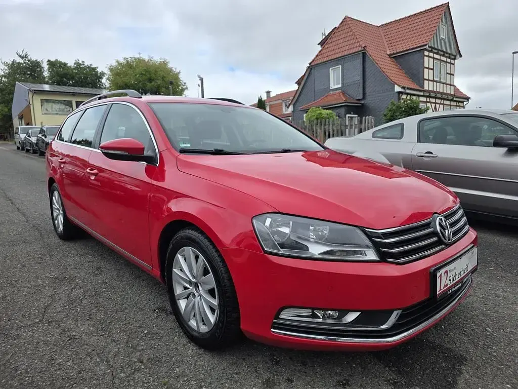 Gebraucht VW Passat Comfortline 105 PS (77 kW) 2014 Rot Kombi