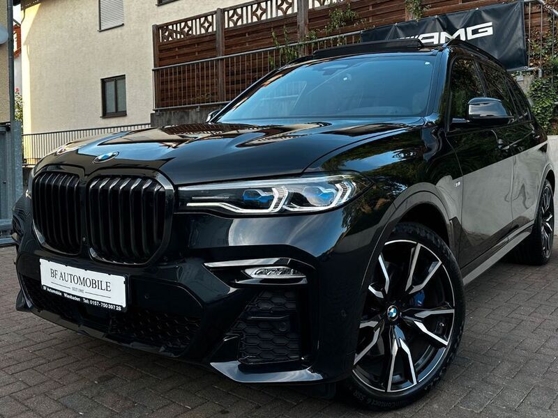 Schwarz Gebraucht 2022 BMW X7 M Sport SUV | 74.989 € (Etwas zu teuer) - Bild 1/4