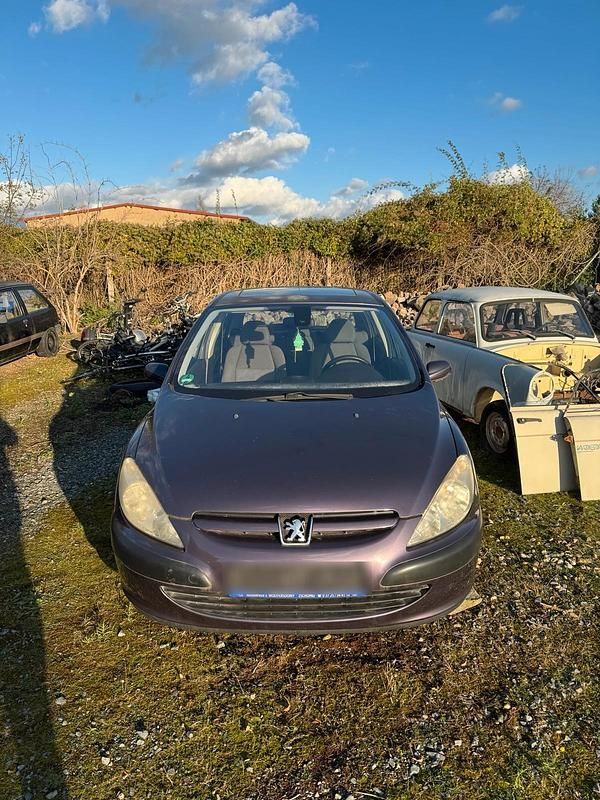 Violet Gebraucht 2003 Peugeot 307 Limousine | 650 € (Superpreis) - Bild 1/4