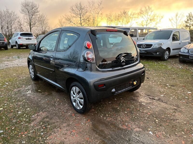 Gebraucht Citroën C1 68 PS (50 kW) 2011 Grau Kleinwagen