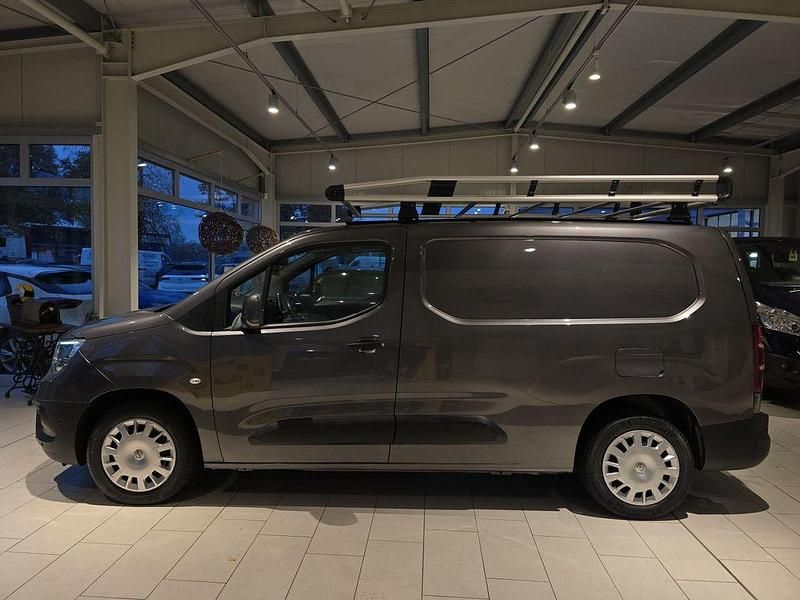 Gebraucht Opel Combo 131 PS (96 kW) 2019 Mondstein grau Limousine