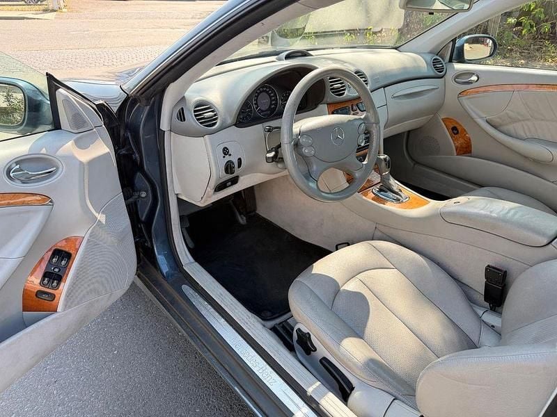 Gebraucht Mercedes CLK240 Elegance 170 PS (125 kW) 2004 Blau Coupé