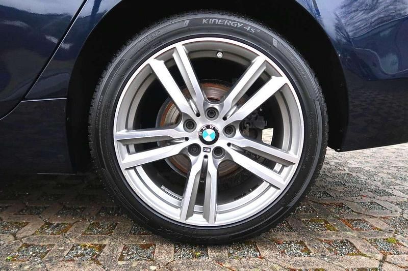 Gebraucht BMW 218 150 PS (110 kW) 2019 Imperialpearleffect Van / Kleinbus
