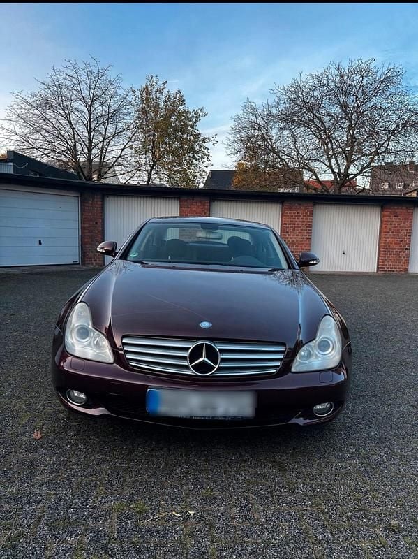 Gebraucht Mercedes CLS350 272 PS (200 kW) 2005 Rot Limousine