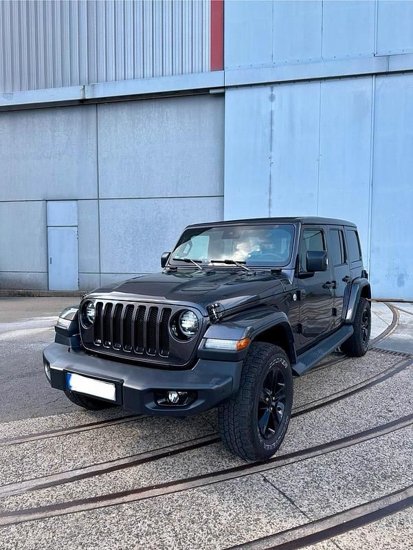 Grau Gebraucht 2020 Jeep Wrangler Unlimited Night Eagle SUV | 48.900 € (Fairer Preis) - Bild 1/4