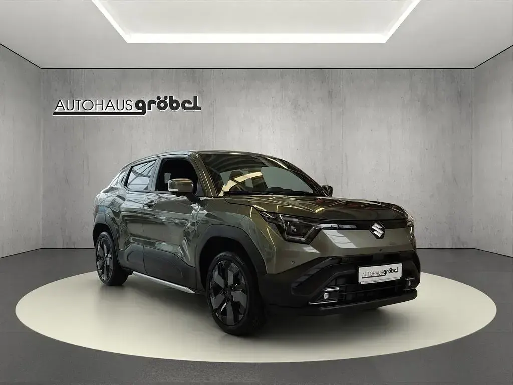 Gebraucht Suzuki e-Vitara Comfort+ 61 kW (83 PS) 2026 Grün SUV