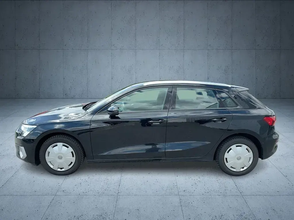 Gebraucht Audi A3 Advanced Plus 116 PS (85 kW) 2021 Mythosschwarz metallic Limousine