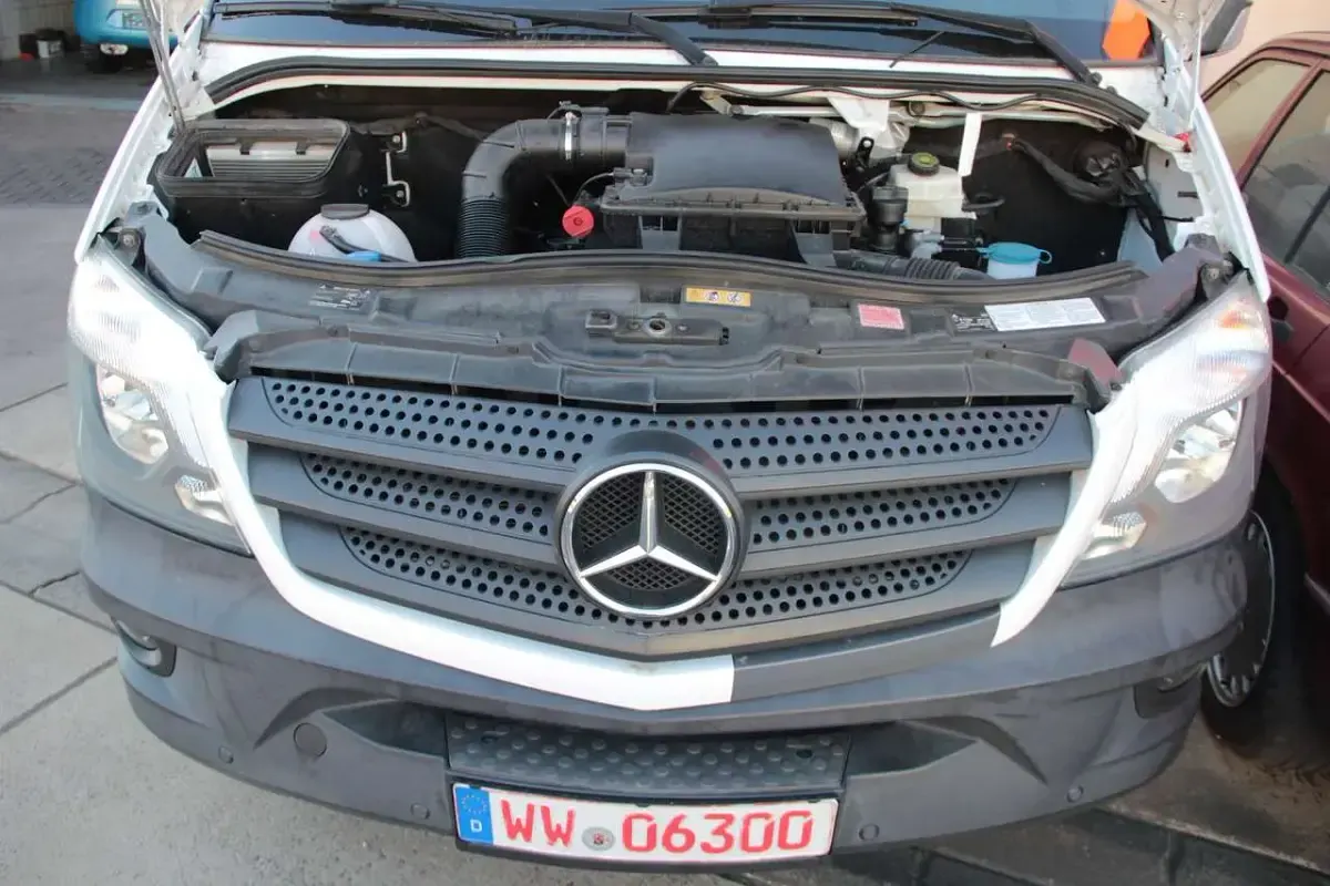 Używany Mercedes Sprinter 163 KM (119 kW) 2018 Biały Van