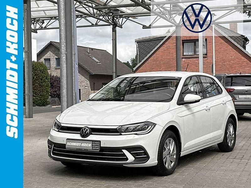 Weiß Gebraucht 2024 VW Polo Style Limousine | 19.950 € (Guter Preis) - Bild 1/4