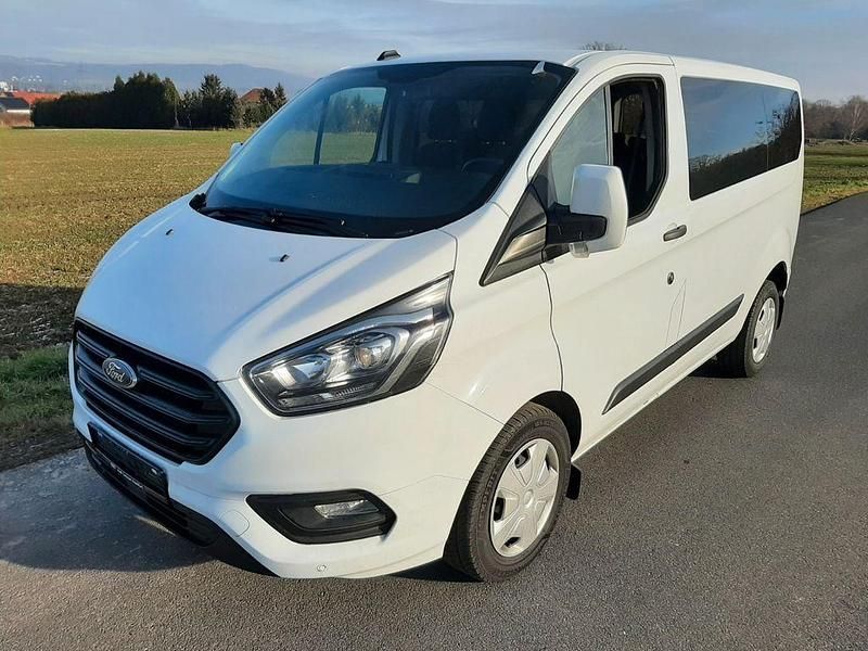 Frostweiß Gebraucht 2024 Ford Tourneo Trend Van / Kleinbus | 30.990 € (Superpreis) - Bild 1/4