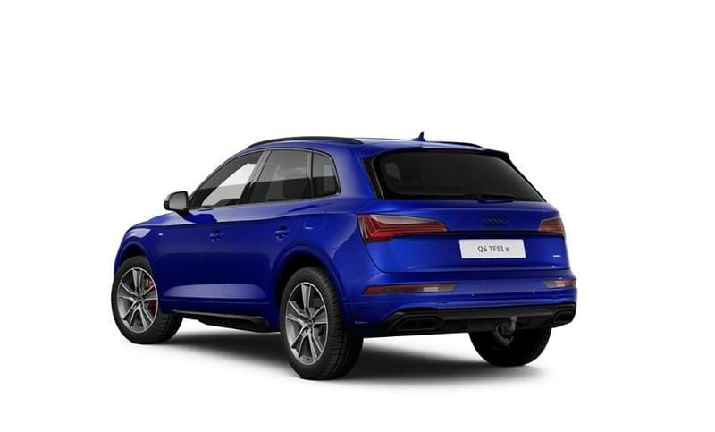 Second-hand Audi Q5 Business 367 CP (269 kW) 2025 Albastru SUV