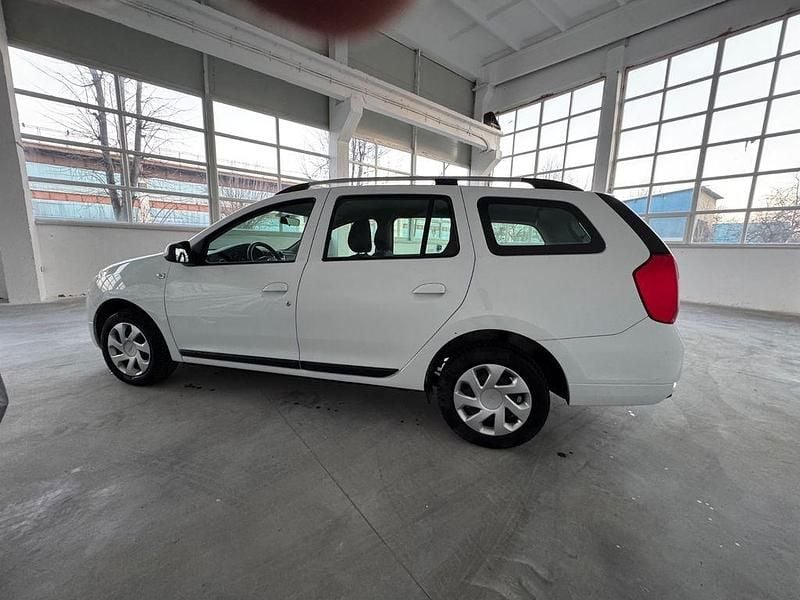 Gebraucht Dacia Logan 75 PS (55 kW) 2015 Weiß Abholung