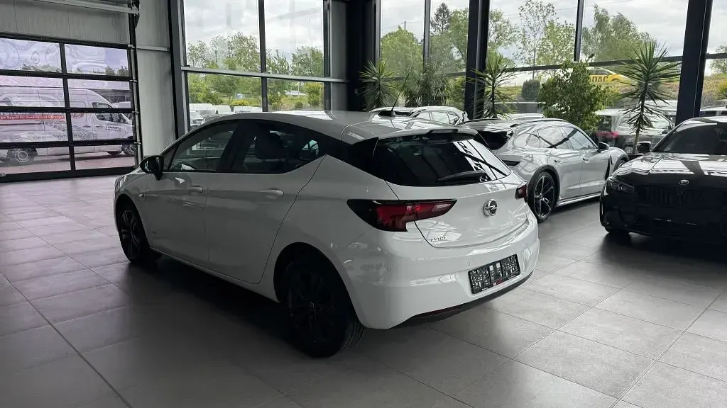 Usata Opel Astra Design & Tech 110 CV (80 kW) 2022 Other Utilitaria