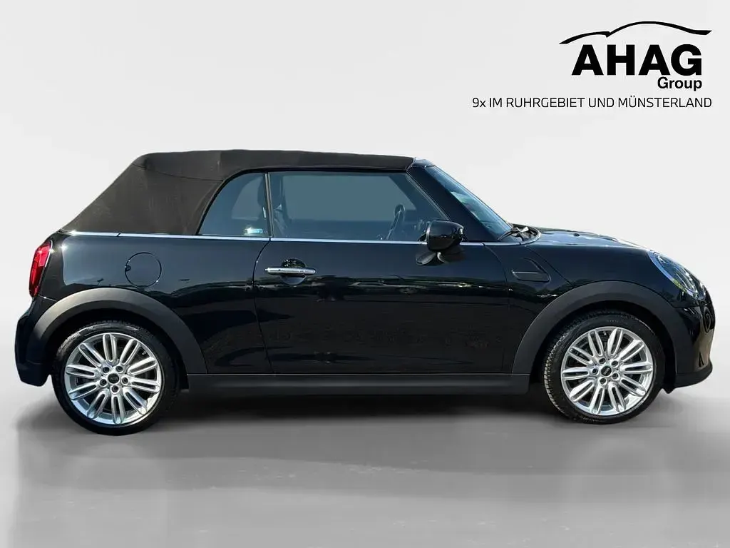 Gebraucht Mini Cooper Cabriolet 136 PS (100 kW) 2023 Midnight black Cabrio