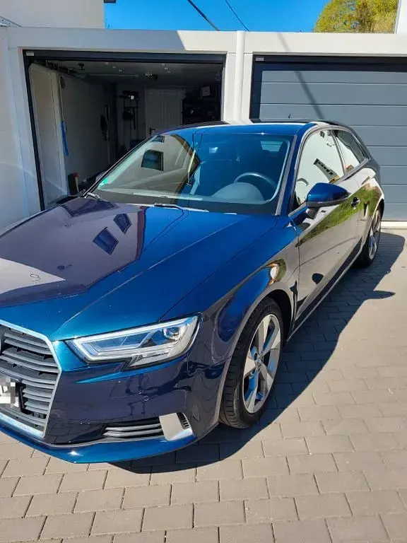 Gebraucht Audi A3 Design 150 PS (110 kW) 2017 Blau Limousine