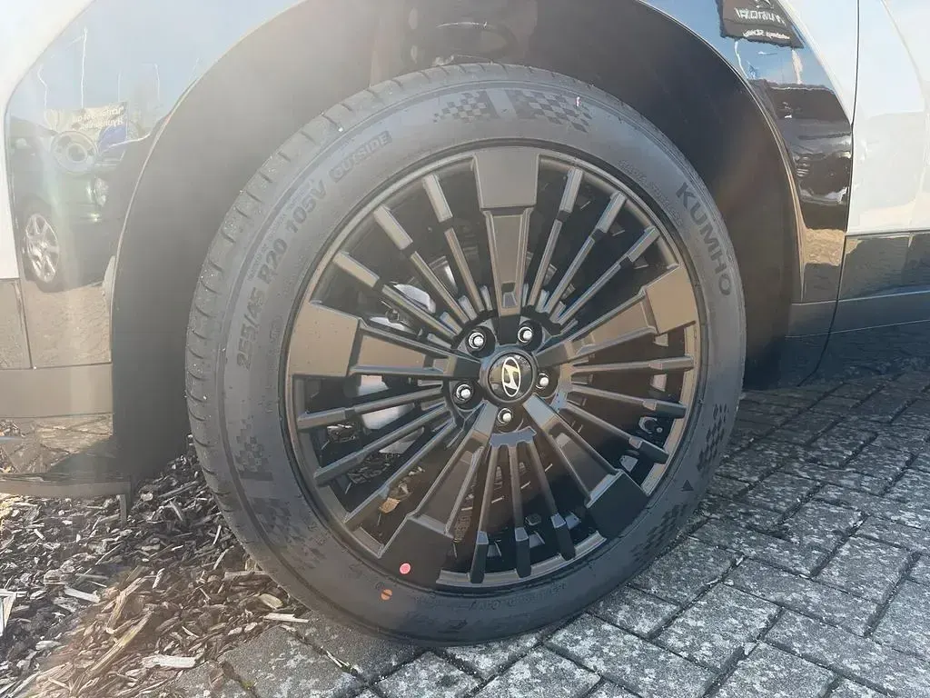 Neu Hyundai Santa Fe Blackline 239 PS (175 kW) 2026 Grau SUV