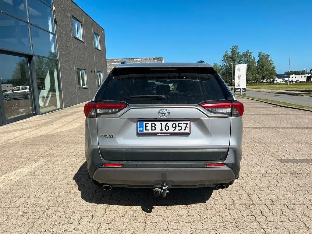 Gebraucht Toyota RAV4 Comfort 175 PS (128 kW) 2020 Silber SUV