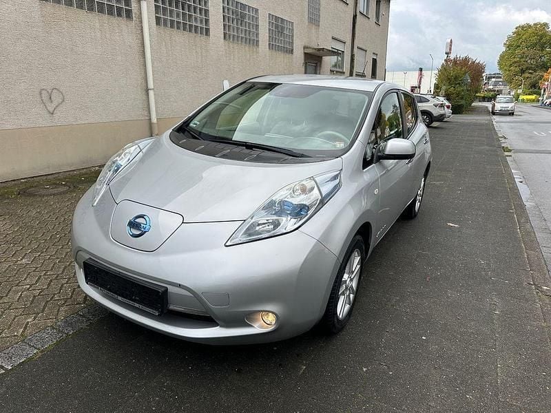 Gebraucht Nissan Leaf Acenta 80 kW (109 PS) 2013 Silber Kleinwagen