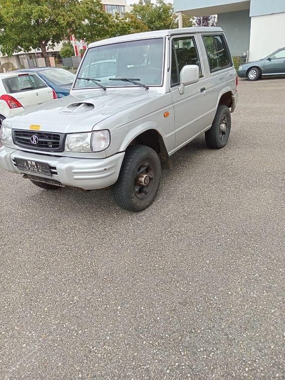 Silber Gebraucht 1999 Mitsubishi Galloper SUV | 2.900 € - Bild 1/4