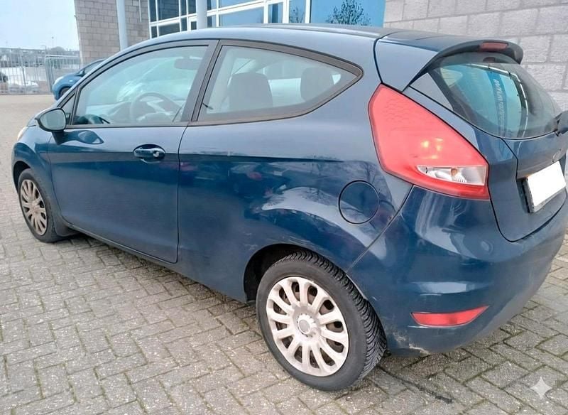 Gebraucht Ford Fiesta 60 PS (44 kW) 2010 Blau Kleinwagen