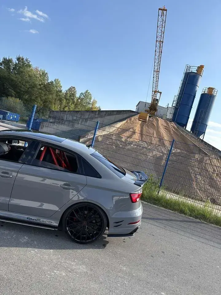 Gebraucht Audi RS3 Ambiente 400 PS (294 kW) 2019 Limousine