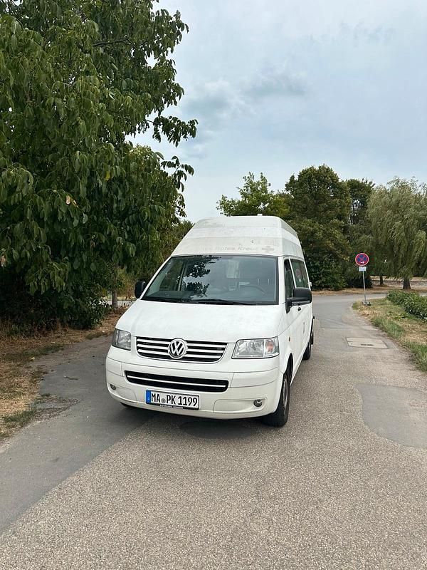 Weiß Gebraucht 2008 VW T5 Van | 7.500 € (Etwas zu teuer) - Bild 1/4
