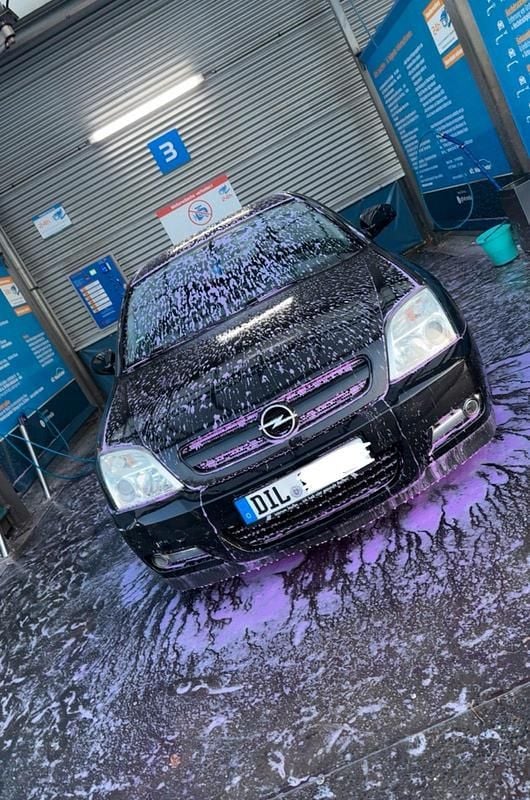 Gebraucht Opel Signum 155 PS (114 kW) 2004 Schwarz Kleinwagen