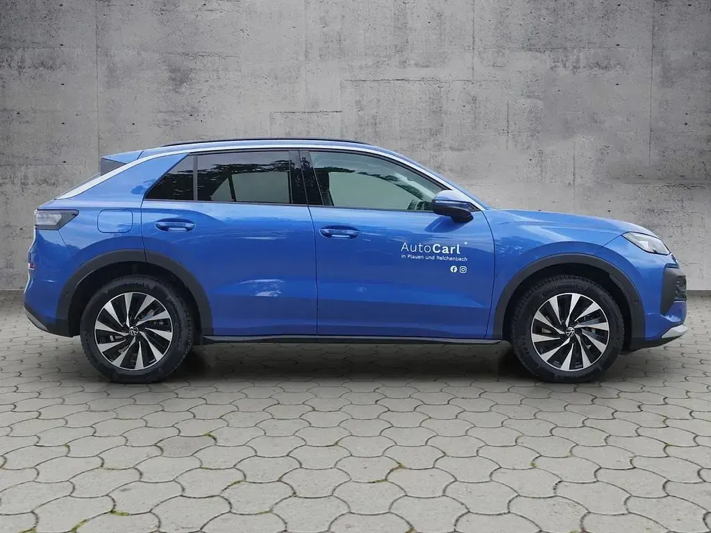 Gebraucht VW T-Roc Life 116 PS (85 kW) 2026 Celestial blue metallic SUV