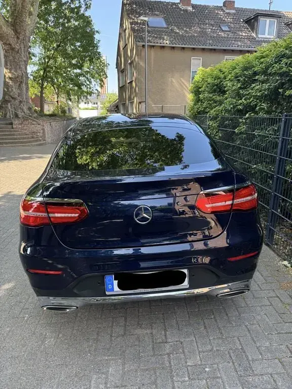 Gebraucht Mercedes GLC250 AMG line 211 PS (155 kW) 2016 Blau SUV