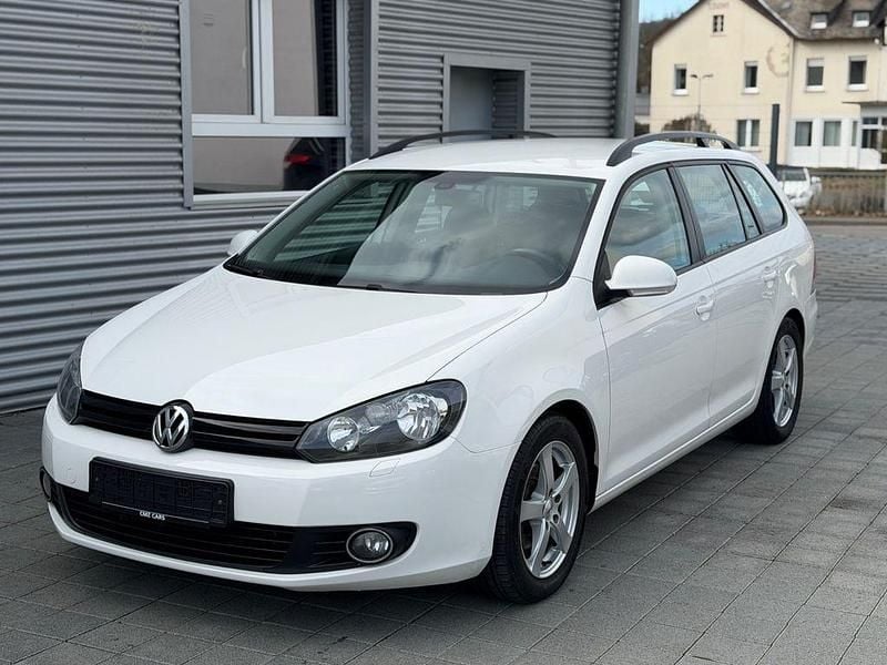 Gebraucht VW Golf VI Trendline 105 PS (77 kW) 2012 Weiß Kleinwagen