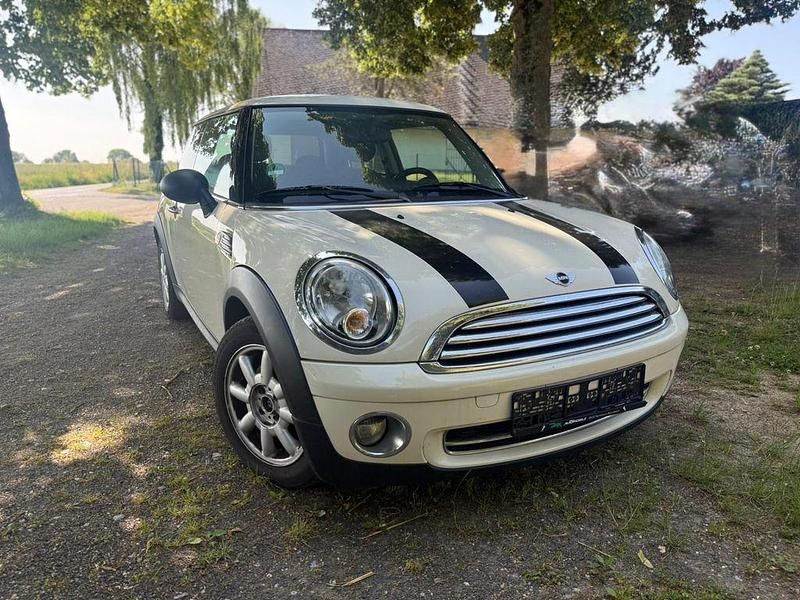 Weiß Gebraucht 2008 Mini ONE Kleinwagen | 2.499 € (Superpreis) - Bild 1/4