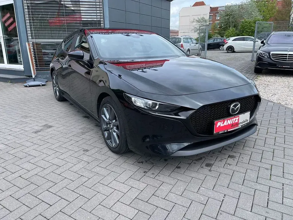 Gebraucht Mazda 3 Selection 122 PS (89 kW) 2022 Schwarz Limousine