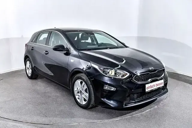 Gebraucht Kia Ceed Vision 140 PS (102 kW) 2021 Schwarz Kleinwagen