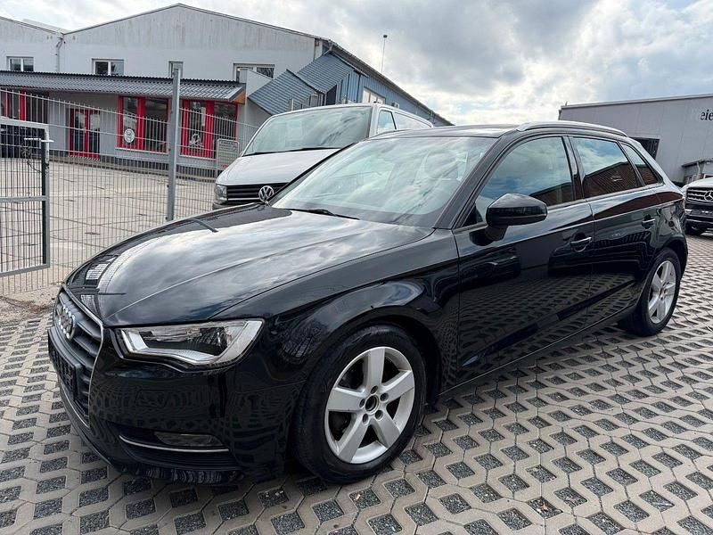 Gebraucht Audi A3 Ambition 125 PS (91 kW) 2015 Schwarz Limousine