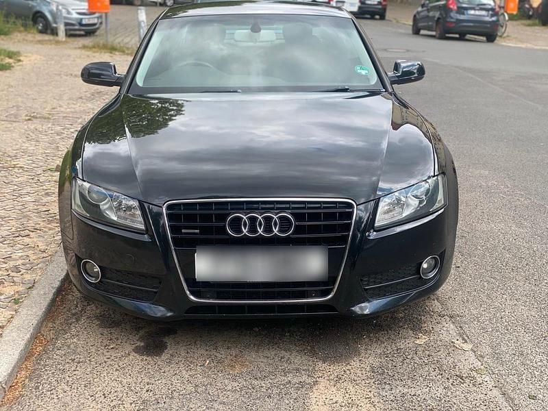 Schwarz Gebraucht 2011 Audi A5 Sport Coupé | 2.499 € - Bild 1/4