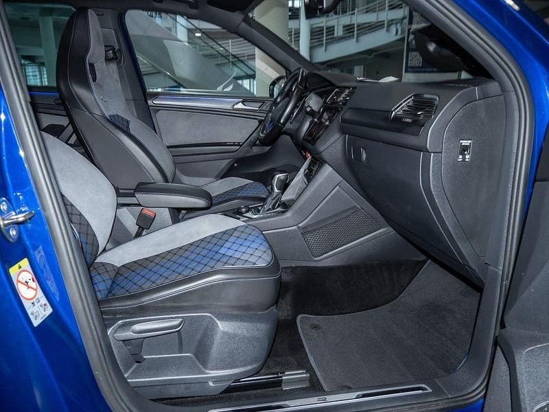 Gebraucht VW Tiguan R 320 PS (235 kW) 2021 Lapiz blue mtallic SUV