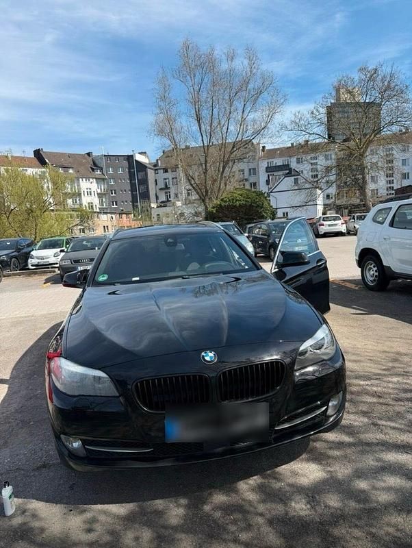 Gebraucht BMW 520 184 PS (135 kW) 2013 Schwarz Limousine