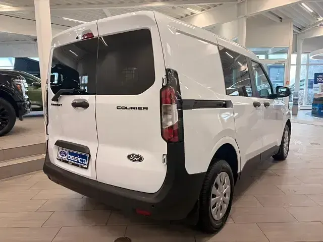 Używany Ford Transit Trend 101 KM (74 kW) 2026 Biały Minivan