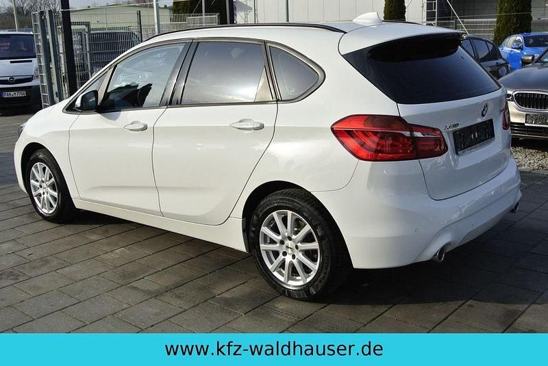 Gebraucht BMW 218 Advantage 150 PS (110 kW) 2019 Weiß Kombi
