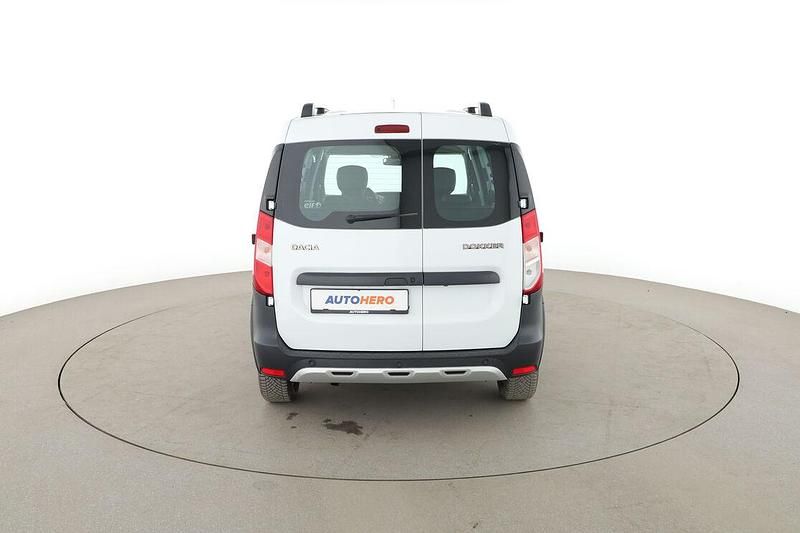 Gebraucht Dacia Dokker Celebration 90 PS (66 kW) 2017 Weiß Van / Kleinbus