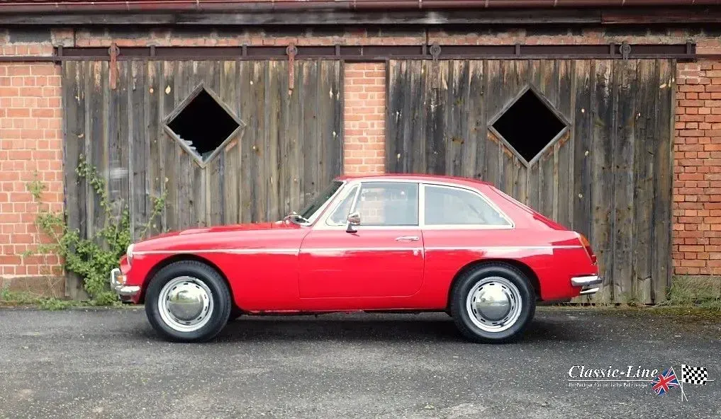 Gebraucht MG C 145 PS (106 kW) 1968 Rot