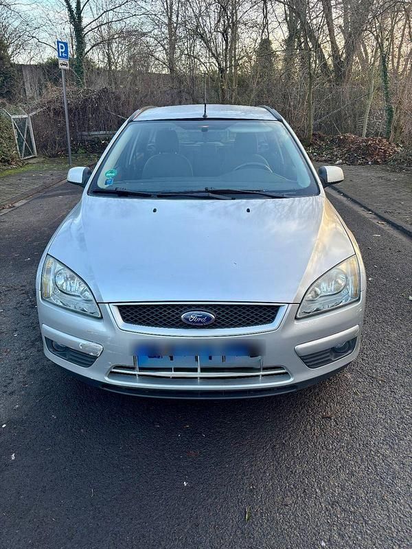 Silber Gebraucht 2007 Ford Focus Kombi | 2.699 € (Guter Preis) - Bild 1/4