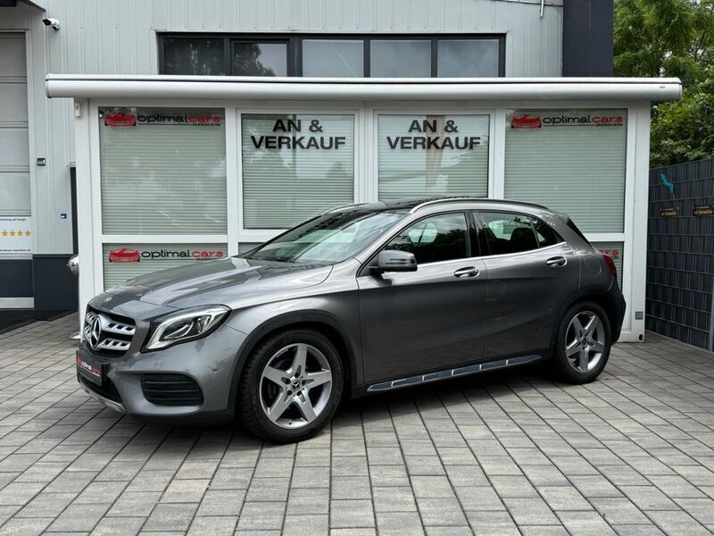 Grau Gebraucht 2019 Mercedes GLA200 AMG line SUV | 21.950 € (Guter Preis) - Bild 1/4