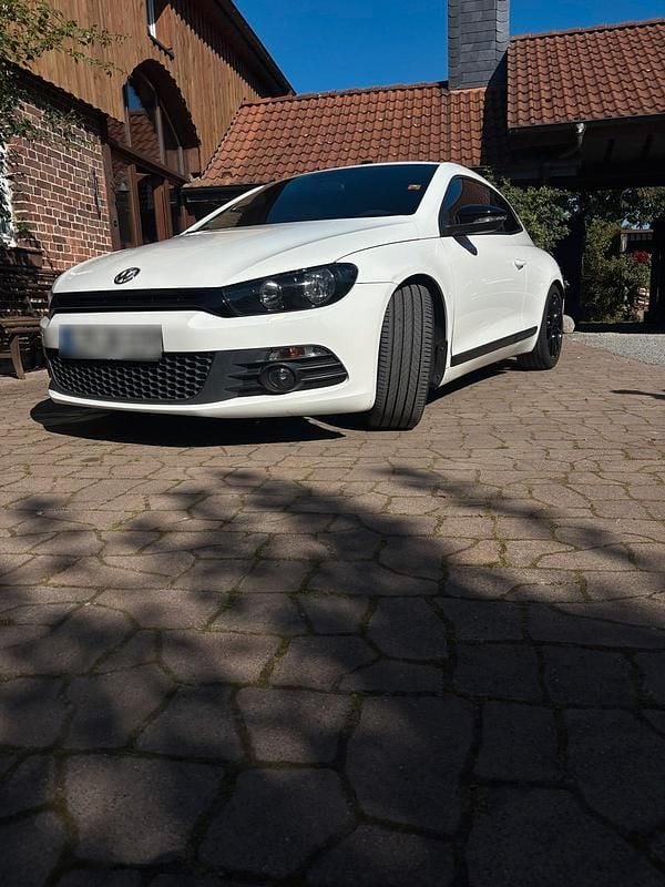 Gebraucht VW Scirocco 160 PS (117 kW) 2010 Weiß Coupé